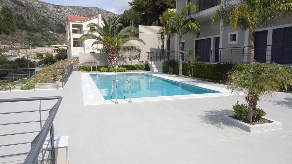 Melina Apartments Pool View アルゴストリオン エクステリア 写真