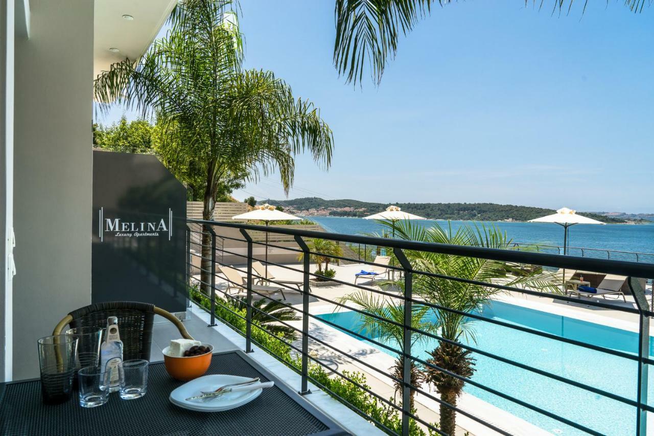 Melina Apartments Pool View アルゴストリオン エクステリア 写真