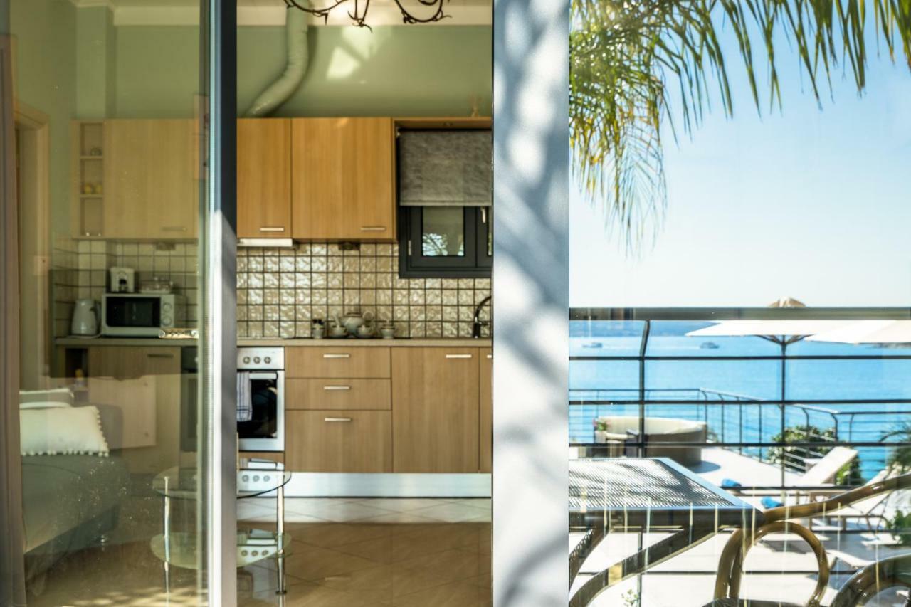 Melina Apartments Pool View アルゴストリオン エクステリア 写真